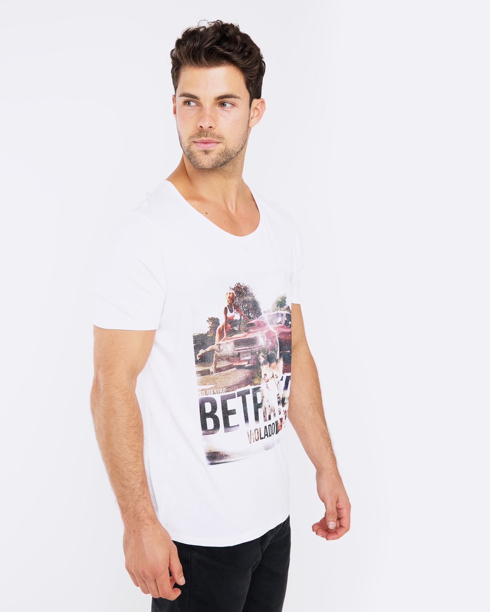 BETRAYED WHITE TEE