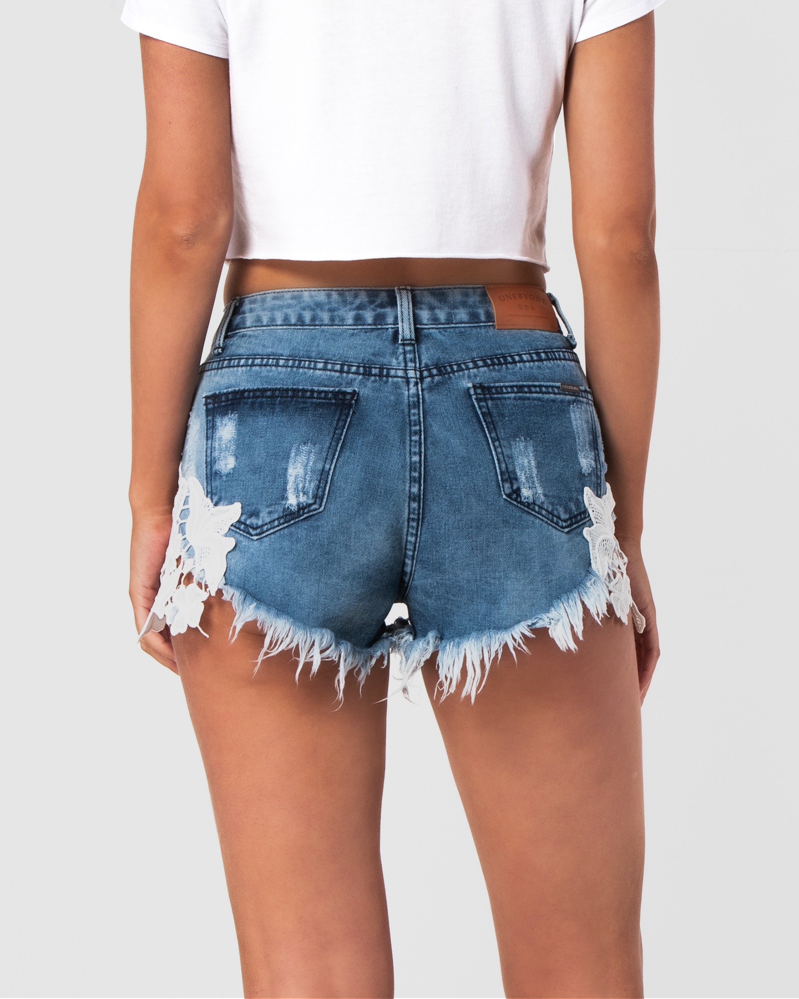 AMBER SHORTS