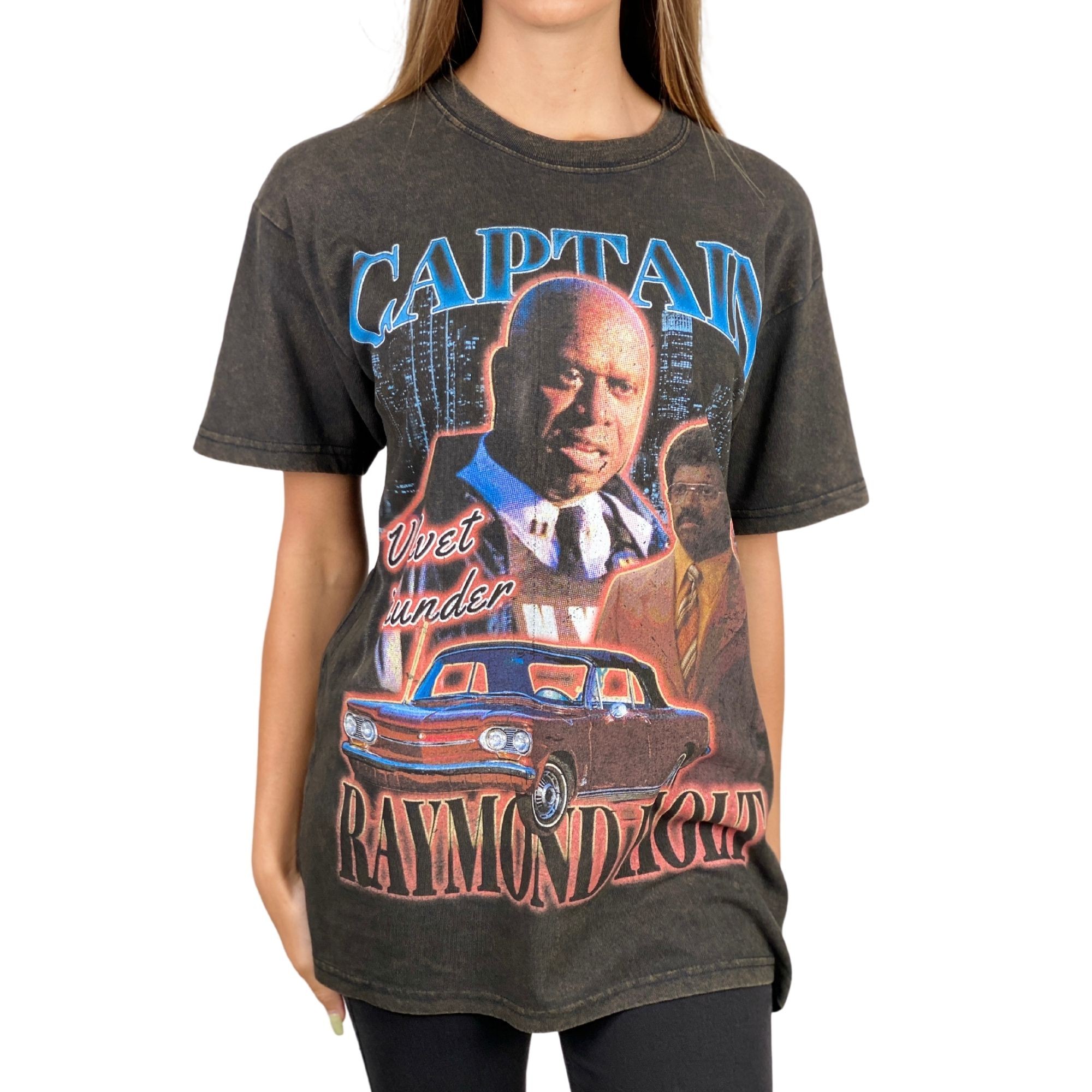 VINTAGE CAPTAIN HOLT T-SHIRT