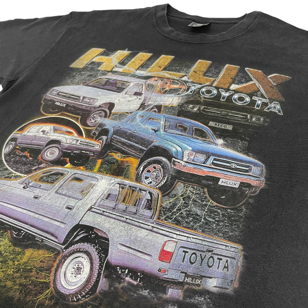 VINTAGE HILUX T-SHIRT