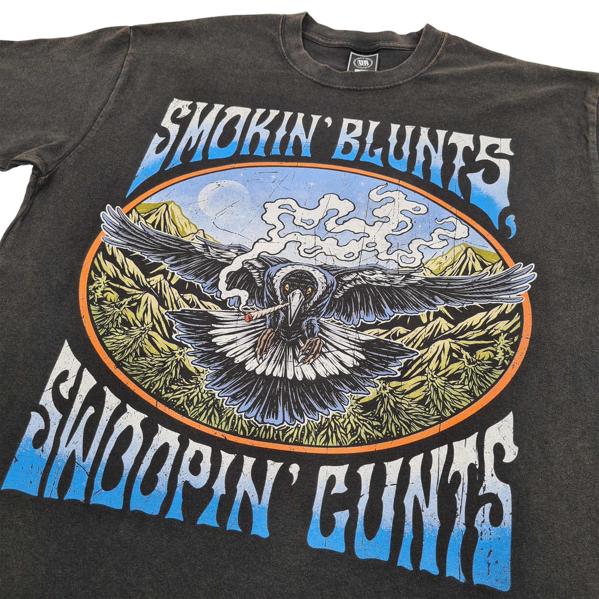 VINTAGE SMOKIN' BLUNTS T-SHIRT