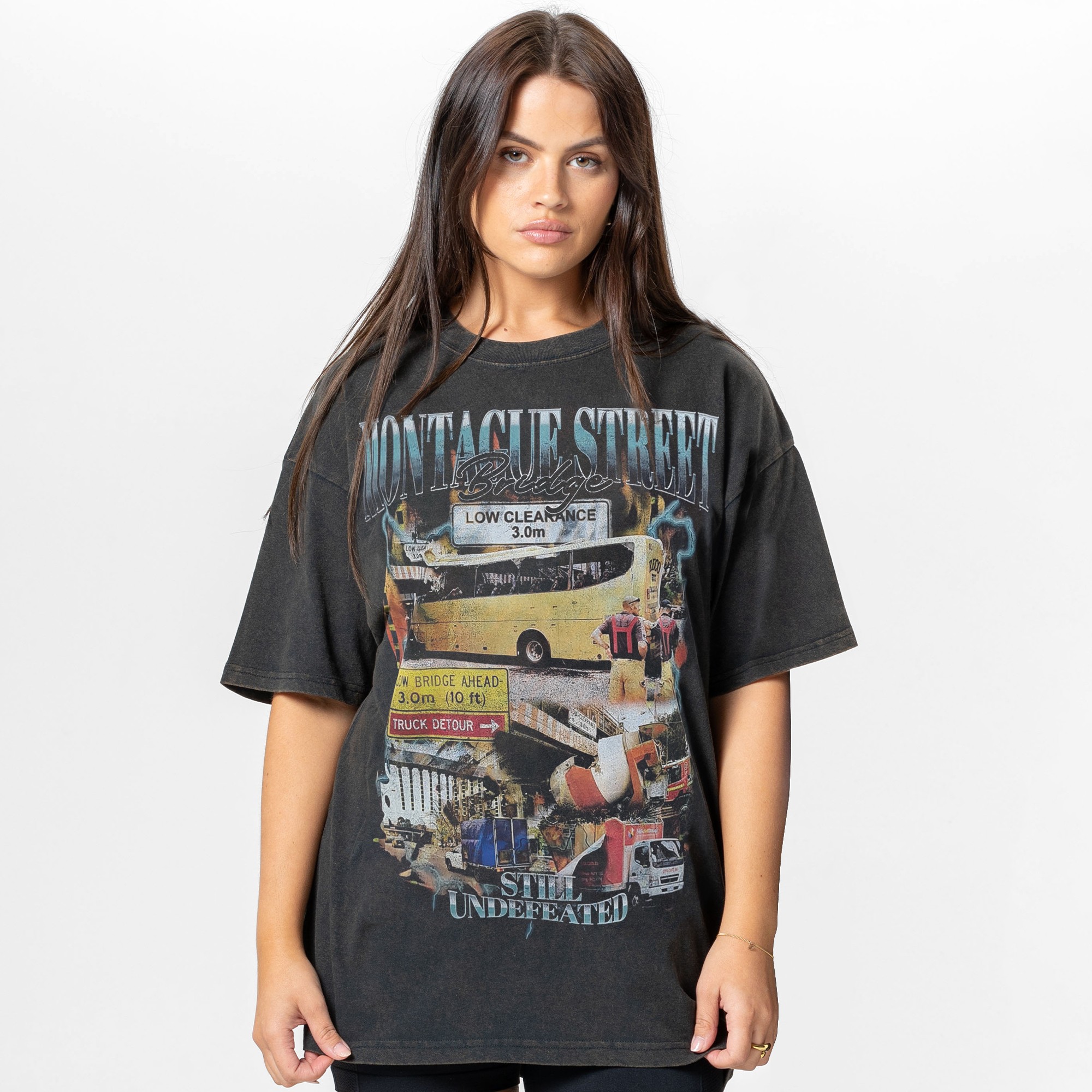VINTAGE MONTAGUE STREET BRIDGE T-SHIRT